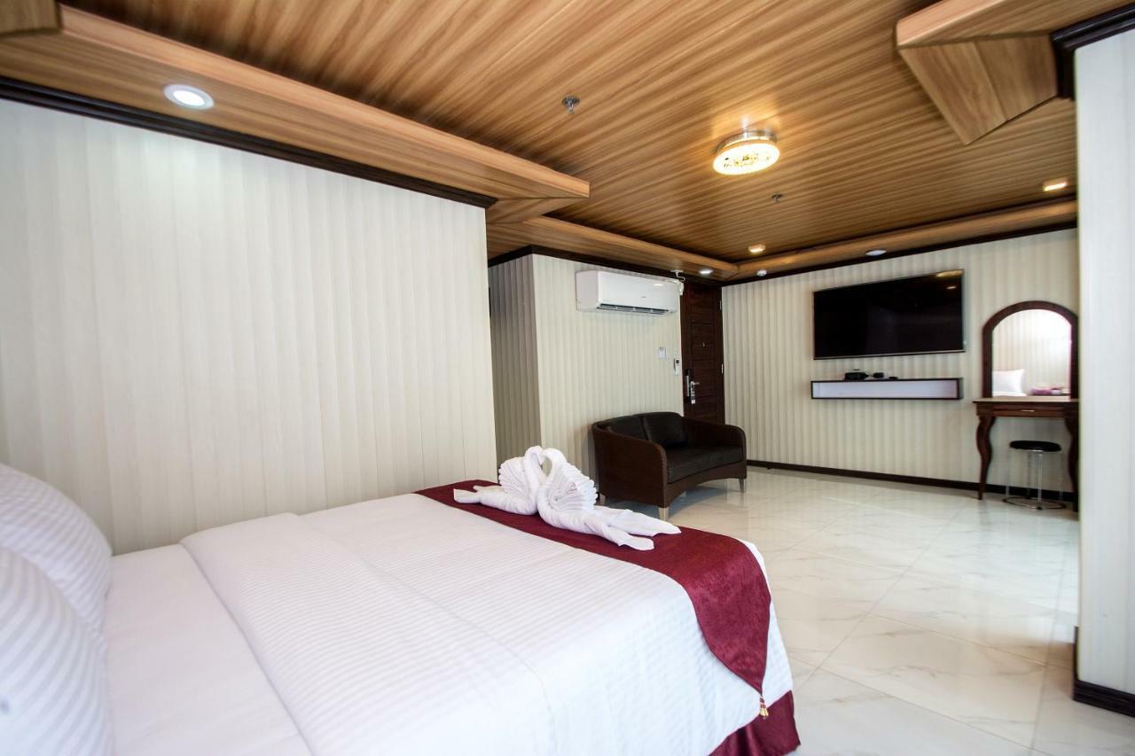 Diamond Water Edge 3* Balabag (Boracay)
